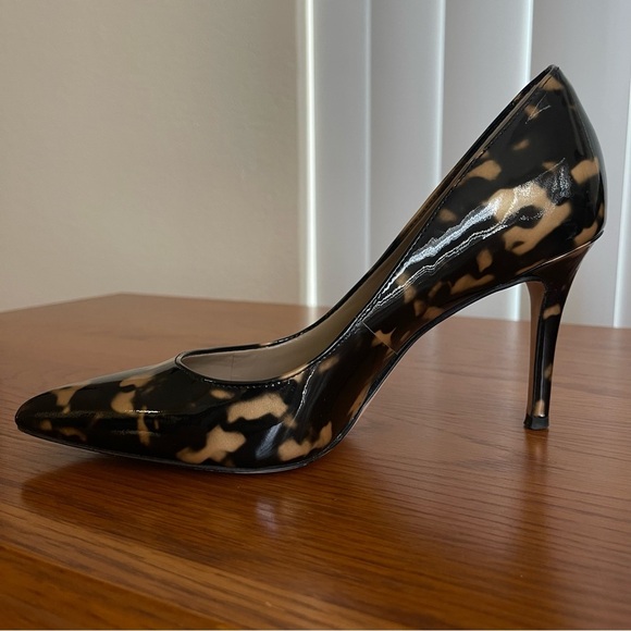Ann Taylor Mila Tortoiseshell Print Pumps Size 6 - Picture 4 of 16